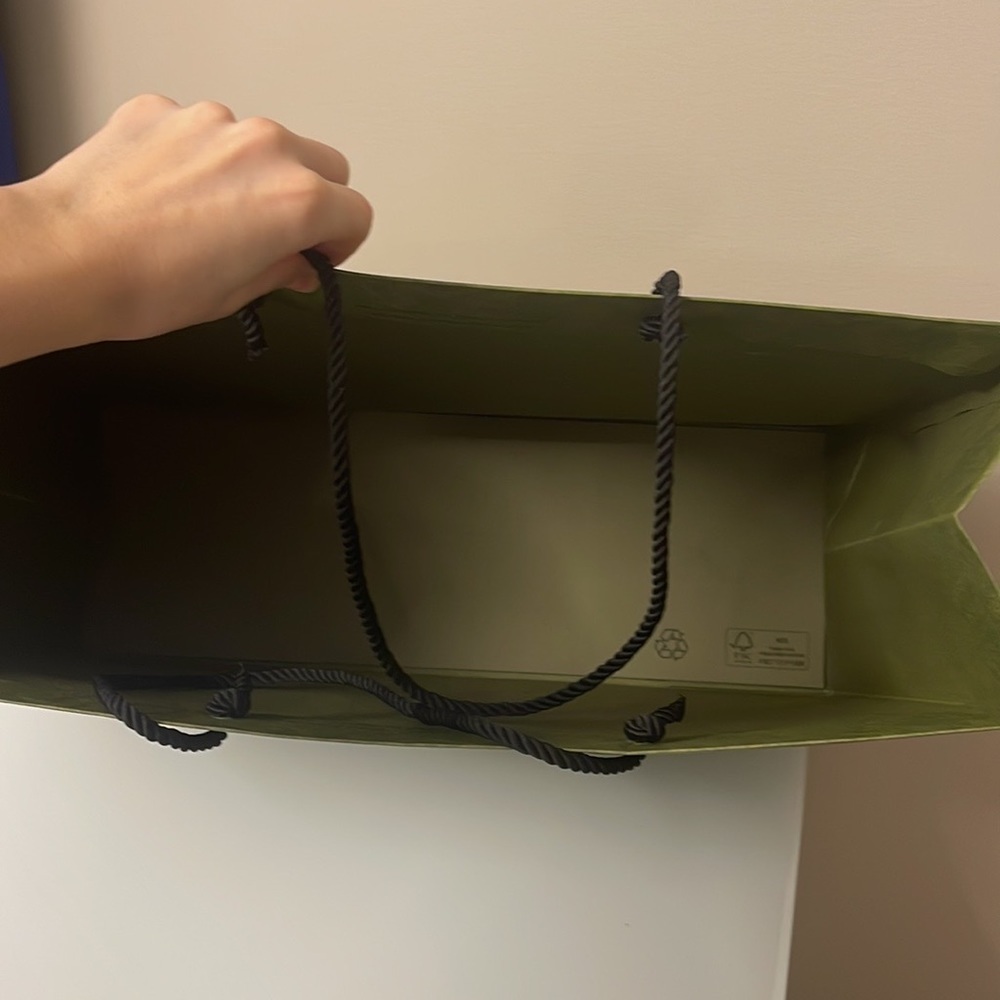 Gucci package - Picture 3 of 6